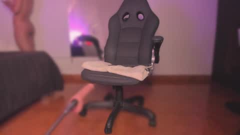    online show from April 12, 2026, 9:58 am