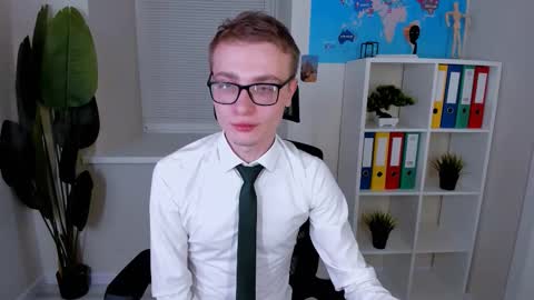 Emmit online show from February 18, 2026, 3:46 am