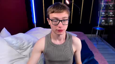 Snapshot of emmit_barker chatting on July 15, 2026, 8:58 pm Emmit online show from July 15, 2026, 8:58 pm