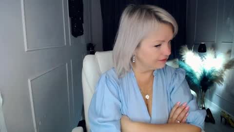 emmmam online show from April 8, 2026, 12:10 am