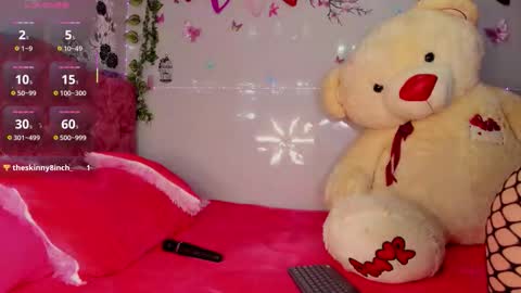 Snapshot of emmy_bloom chatting on October 15, 2025, 11:49 pm Emmy online show from October 15, 2025, 11:49 pm