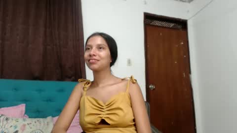 Snapshot of emmy_cutee chatting on November 26, 2025, 1:56 pm Emily online show from November 26, 2025, 1:56 pm