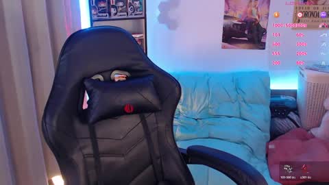 Emmy Ruiz - independent model online show from March 27, 2026, 2:39 am