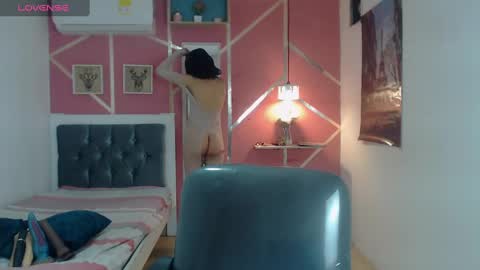 Emy online show from March 6, 2025, 3:24 am