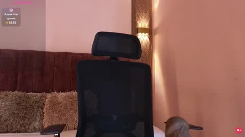 Emy online show from February 24, 2026, 8:07 pm