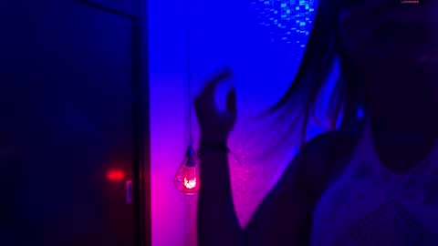 Snapshot of emy_rosse25 chatting on October 28, 2025, 11:36 am Emy online show from October 28, 2025, 11:36 am