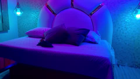 Snapshot of emy_rosse25 chatting on December 18, 2025, 11:38 am Emy online show from December 18, 2025, 11:38 am