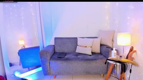 Snapshot of emylyjonhs chatting on January 8, 2026, 11:51 pm EMYLY online show from January 8, 2026, 11:51 pm