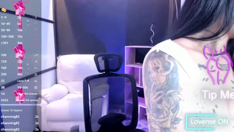 Emy Silver online show from February 3, 2025, 5:24 pm