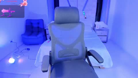 Emy Silver online show from February 8, 2025, 2:49 pm