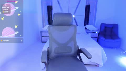 Emy Silver online show from February 18, 2025, 9:42 pm