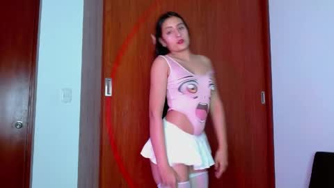 Snapshot of emysofia chatting on May 13, 2026, 6:44 am SOFI online show from May 13, 2026, 6:44 am