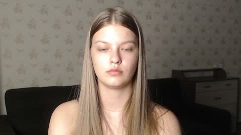 Snapshot of emysway chatting on December 27, 2024, 7:57 pm EmySway online show from December 27, 2024, 7:57 pm