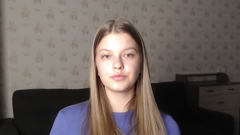 Snapshot of emysway chatting on December 30, 2024, 4:51 pm EmySway online show from December 30, 2024, 4:51 pm