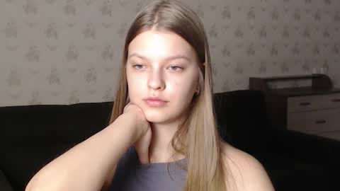 Snapshot of emysway chatting on February 23, 2025, 6:01 pm EmySway online show from February 23, 2025, 6:01 pm