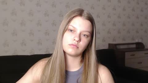 Snapshot of emysway chatting on February 23, 2025, 9:05 pm EmySway online show from February 23, 2025, 9:05 pm