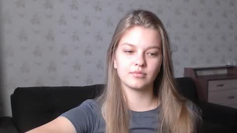 Snapshot of emysway chatting on October 13, 2025, 10:15 am EmySway online show from October 13, 2025, 10:15 am