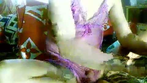 Snapshot of encantadats chatting on October 11, 2025, 3:39 am CHUN LY online show from October 11, 2025, 3:39 am