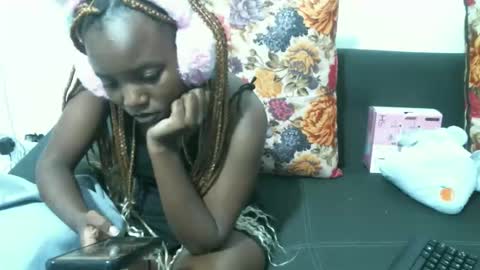 Snapshot of enchantedvee chatting on March 22, 2026, 10:24 pm Vee online show from March 22, 2026, 10:24 pm