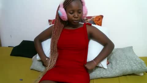 Snapshot of enchantedvee chatting on April 9, 2026, 6:41 am Vee online show from April 9, 2026, 6:41 am