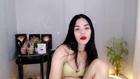 Snapshot of enchantress_mia03 chatting on May 29, 2026, 3:10 pm enchantress_mia03 online show from May 29, 2026, 3:10 pm