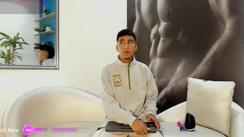 Snapshot of ender_h0t chatting on November 9, 2025, 1:42 pm Ender online show from November 9, 2025, 1:42 pm