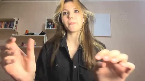 Margot online show from April 11, 2026, 6:12 pm