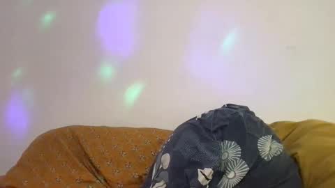 3from Desire online show from September 18, 2025, 8:44 pm