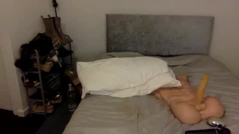 Snapshot of englishbrooke69 chatting on December 14, 2025, 2:06 am englishbrooke69 online show from December 14, 2025, 2:06 am