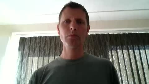 Snapshot of englishguy183 chatting on May 1, 2026, 8:52 am EnglishGuy183 online show from May 1, 2026, 8:52 am