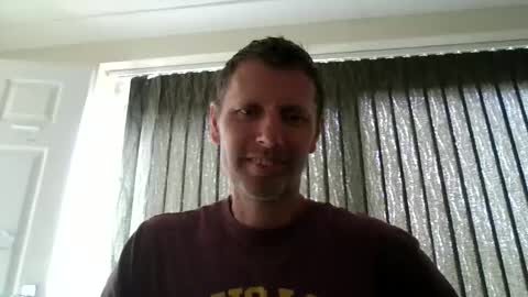 Snapshot of englishguy183 chatting on May 5, 2026, 9:17 am EnglishGuy183 online show from May 5, 2026, 9:17 am