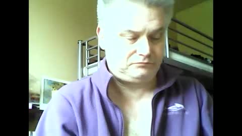 englishguysurrey online show from March 9, 2025, 12:20 pm