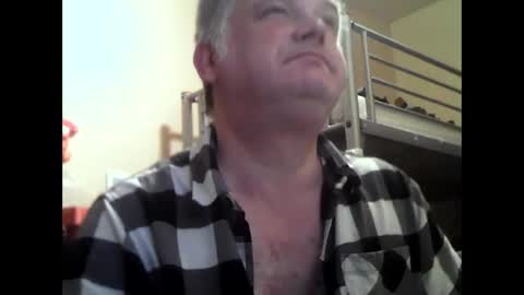 englishguysurrey online show from October 24, 2025, 5:59 am