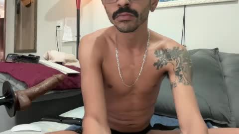 Snapshot of enjoythetrip chatting on April 20, 2026, 1:58 pm Luke online show from April 20, 2026, 1:58 pm