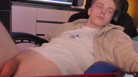 Snapshot of enkeer chatting on January 7, 2025, 5:12 am Enker online show from January 7, 2025, 5:12 am