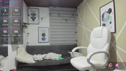 Enma clark online show from June 9, 2026, 4:02 am
