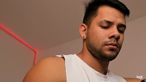 enmanuelgutierrez40 online show from January 6, 2026, 2:32 pm