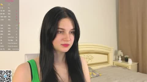 Snapshot of enricaelis chatting on October 25, 2025, 8:14 pm Sani online show from October 25, 2025, 8:14 pm