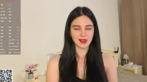 Snapshot of enricaelis chatting on November 2, 2025, 8:00 pm Sani online show from November 2, 2025, 8:00 pm