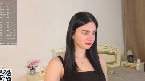 Snapshot of enricaelis chatting on November 3, 2025, 7:59 pm Sani online show from November 3, 2025, 7:59 pm