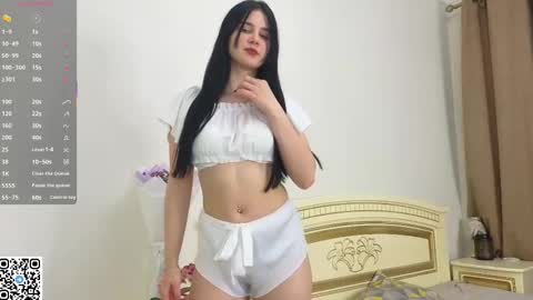 Snapshot of enricaelis chatting on November 23, 2025, 7:57 pm Sani online show from November 23, 2025, 7:57 pm