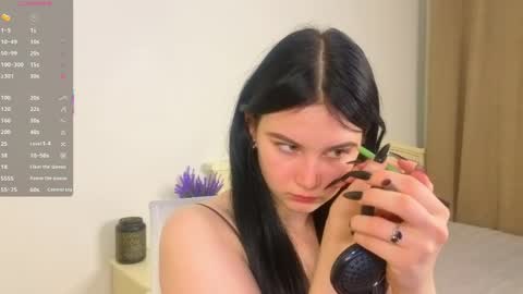 Snapshot of enricaelis chatting on April 3, 2026, 8:18 pm Sani online show from April 3, 2026, 8:18 pm