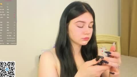 Snapshot of enricaelis chatting on April 4, 2026, 9:34 pm Sani online show from April 4, 2026, 9:34 pm