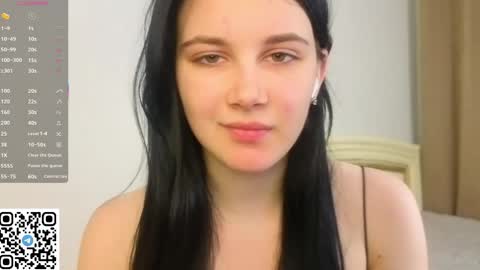 Snapshot of enricaelis chatting on April 7, 2026, 9:26 pm Sani online show from April 7, 2026, 9:26 pm