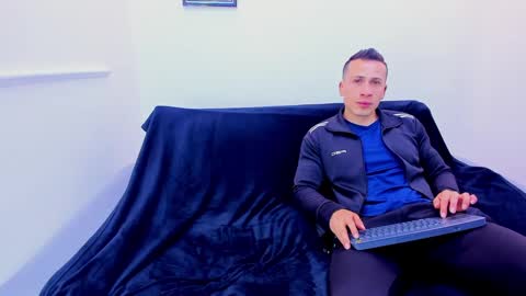 enrique online show from March 4, 2025, 1:17 pm