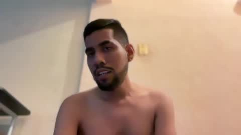 Enriquegc197 online show from January 17, 2025, 6:33 pm