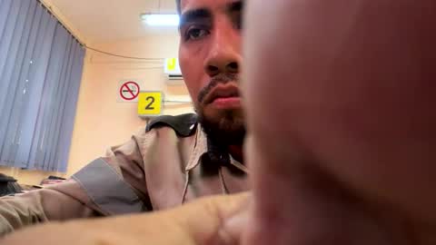 Snapshot of enriquegc197 chatting on November 6, 2025, 3:02 pm Enriquegc197 online show from November 6, 2025, 3:02 pm