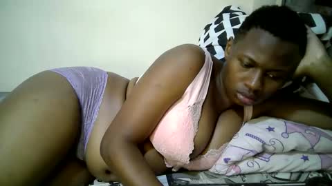 Snapshot of enter_dee chatting on April 12, 2026, 8:19 am Ell online show from April 12, 2026, 8:19 am