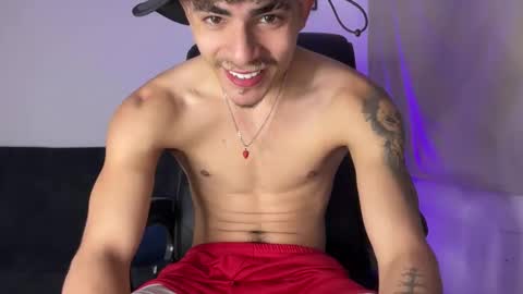 enyel_100 online show from March 19, 2026, 7:34 am