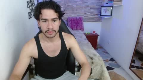 Snapshot of enzo_morelli chatting on March 28, 2026, 1:43 pm Enzo online show from March 28, 2026, 1:43 pm